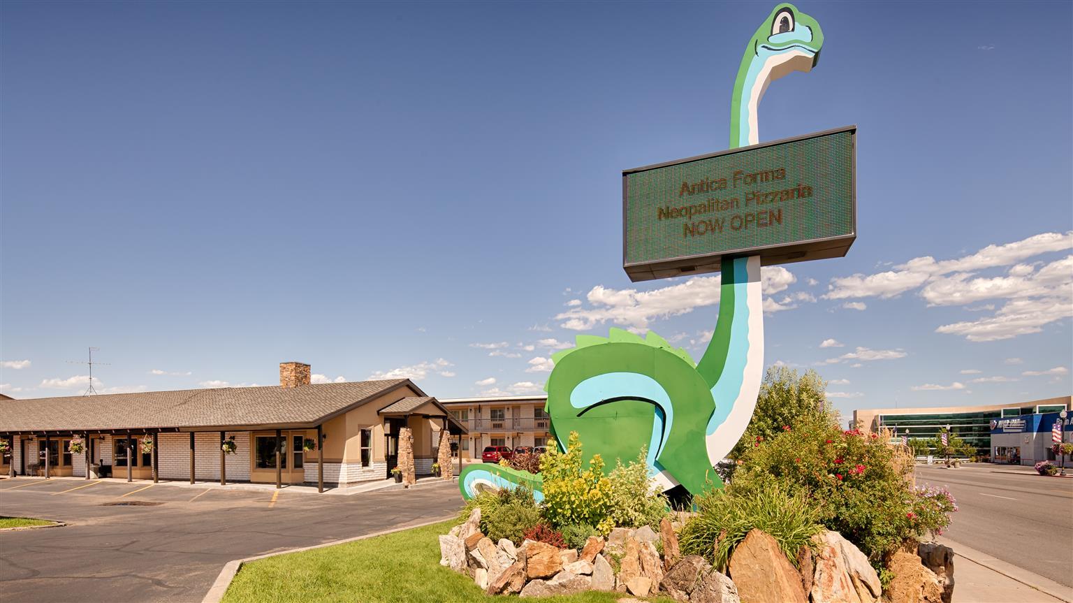 Dinosaur Inn & Suites Vernal Ngoại thất bức ảnh