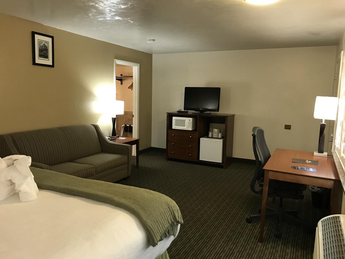 Dinosaur Inn & Suites Vernal Ngoại thất bức ảnh